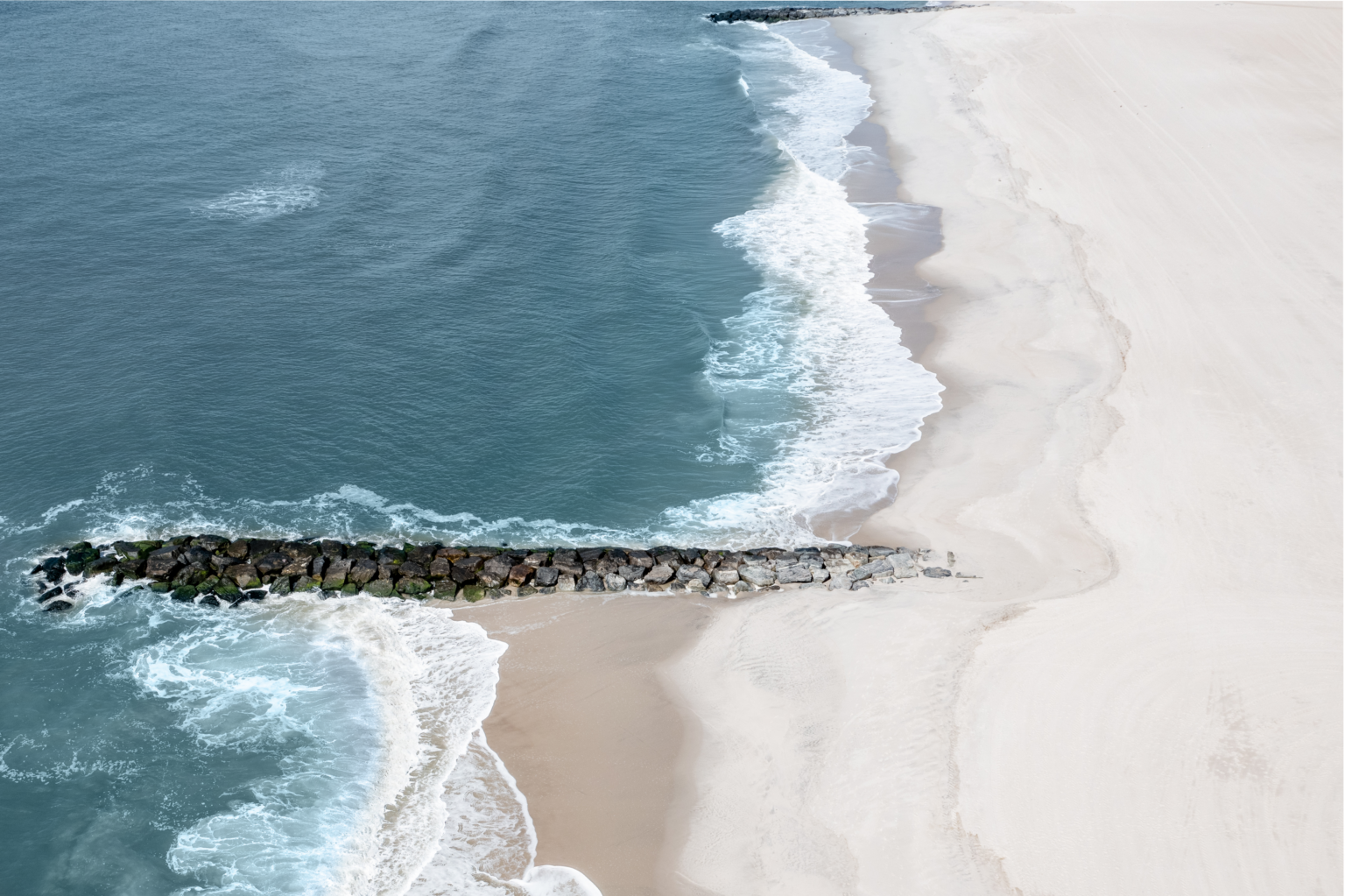 Image Gallery of The Breeze New Apartments on Long Beach, NY